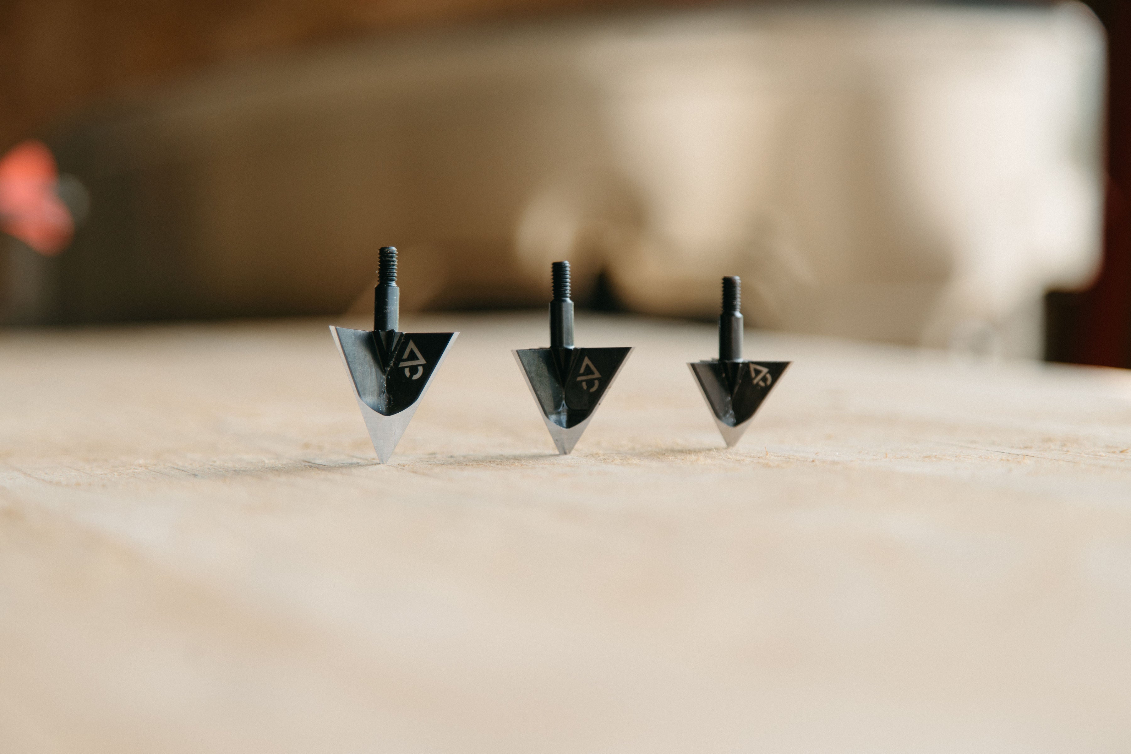 AC Hole Punch Broadhead | 100/125/150 Grain | VPA – Vantage Point